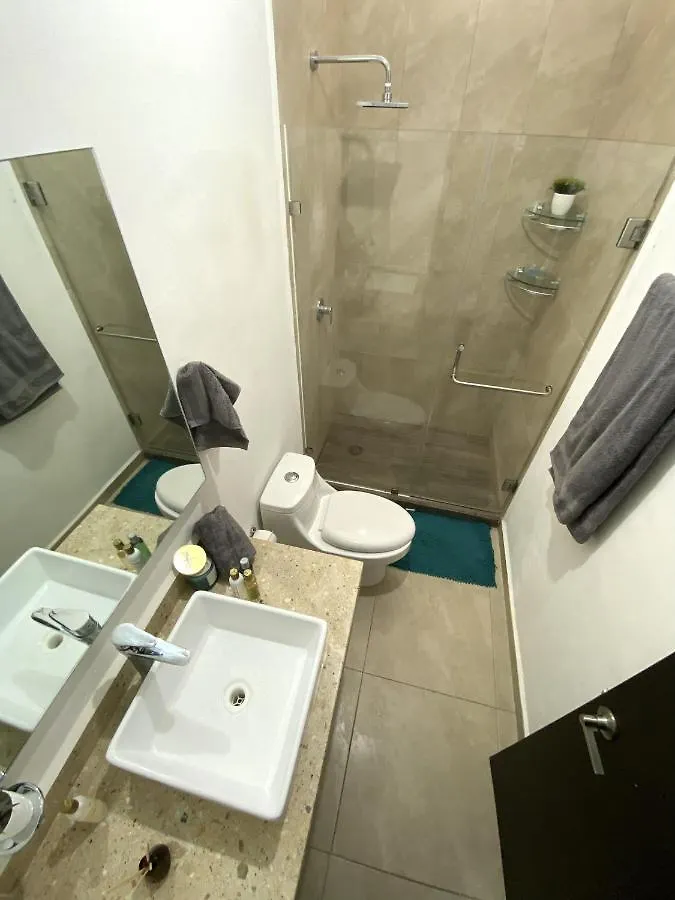 Casa Familiar En Condominio Privado Cerca De Playa Cancun